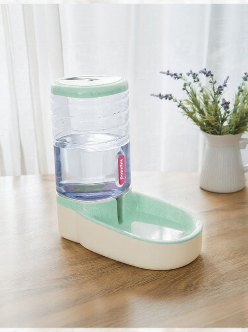 Distributeur d'aliments pour animaux